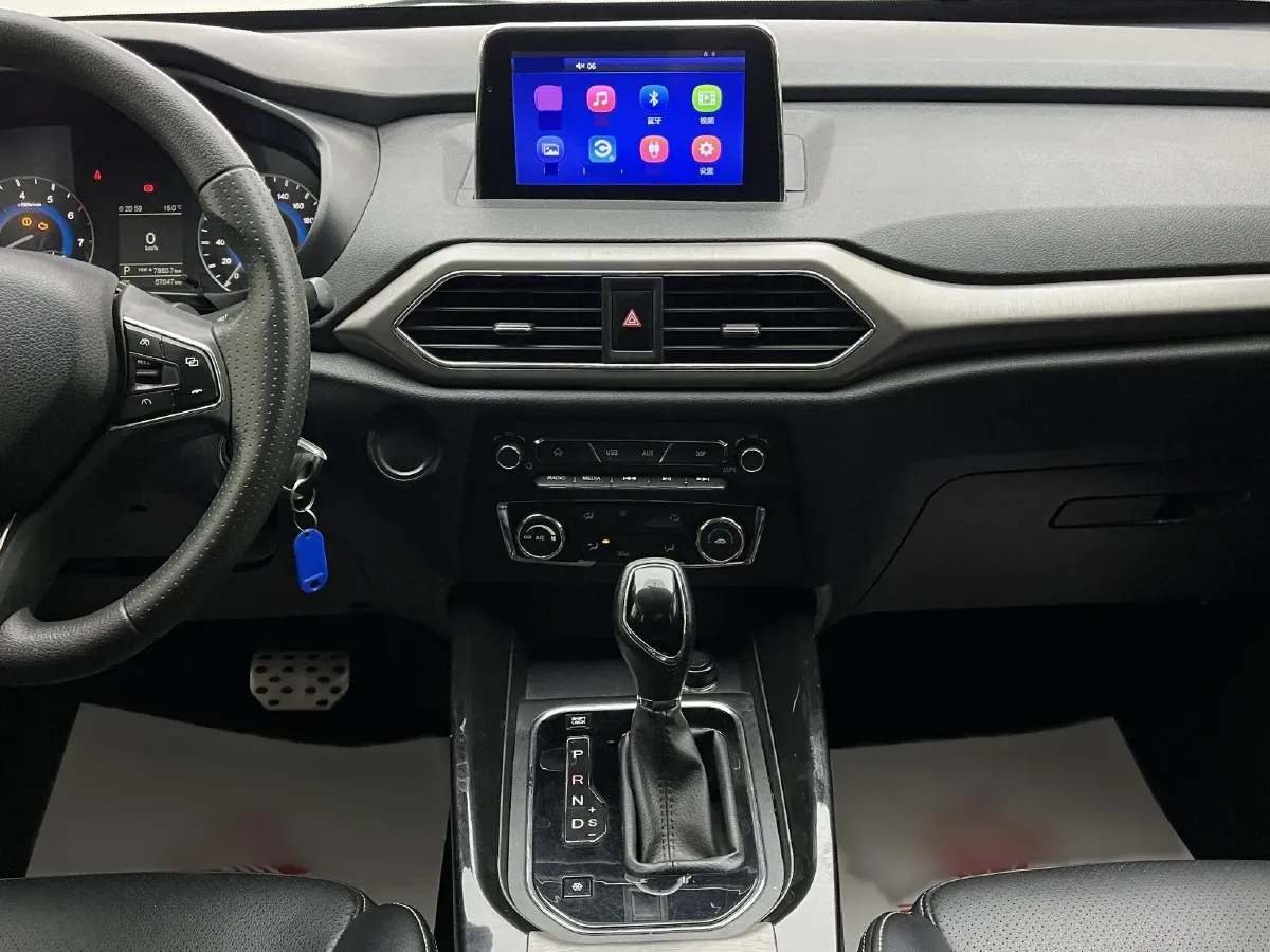 2018 DongFeng Fengon Fengon S560 1.8L 139HP L4 CVT,autocango,china used car exporter,china ev exporter,chinese used car exporter,chinese used ev exporter