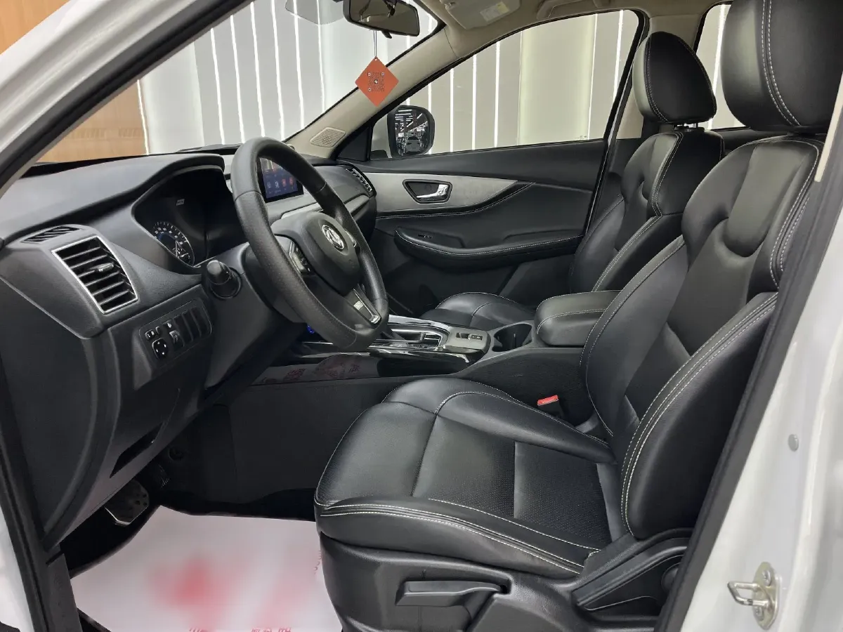 2018 DongFeng Fengon Fengon S560 1.8L 139HP L4 CVT,autocango,china used car exporter,china ev exporter,chinese used car exporter,chinese used ev exporter