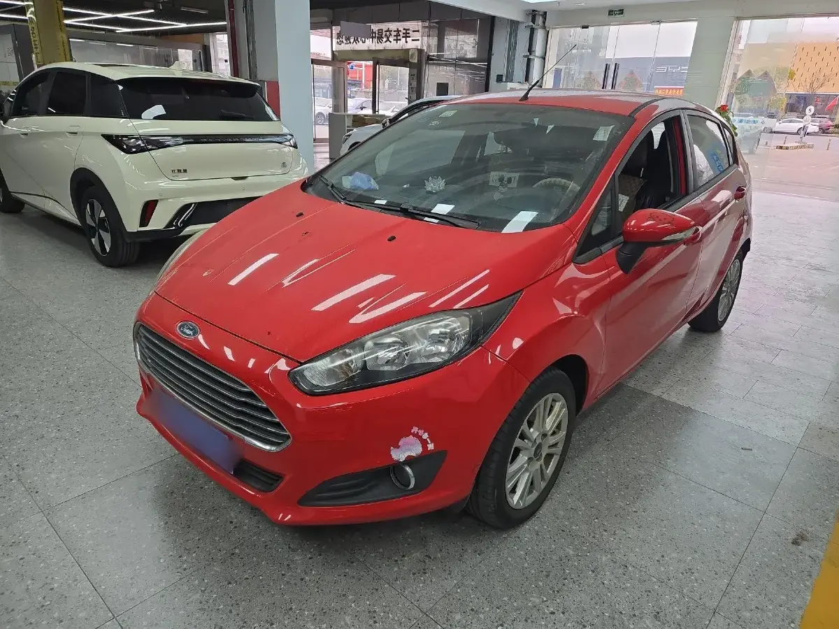 2013 Ford Fiesta 1.5L 110HP L4 6DCT