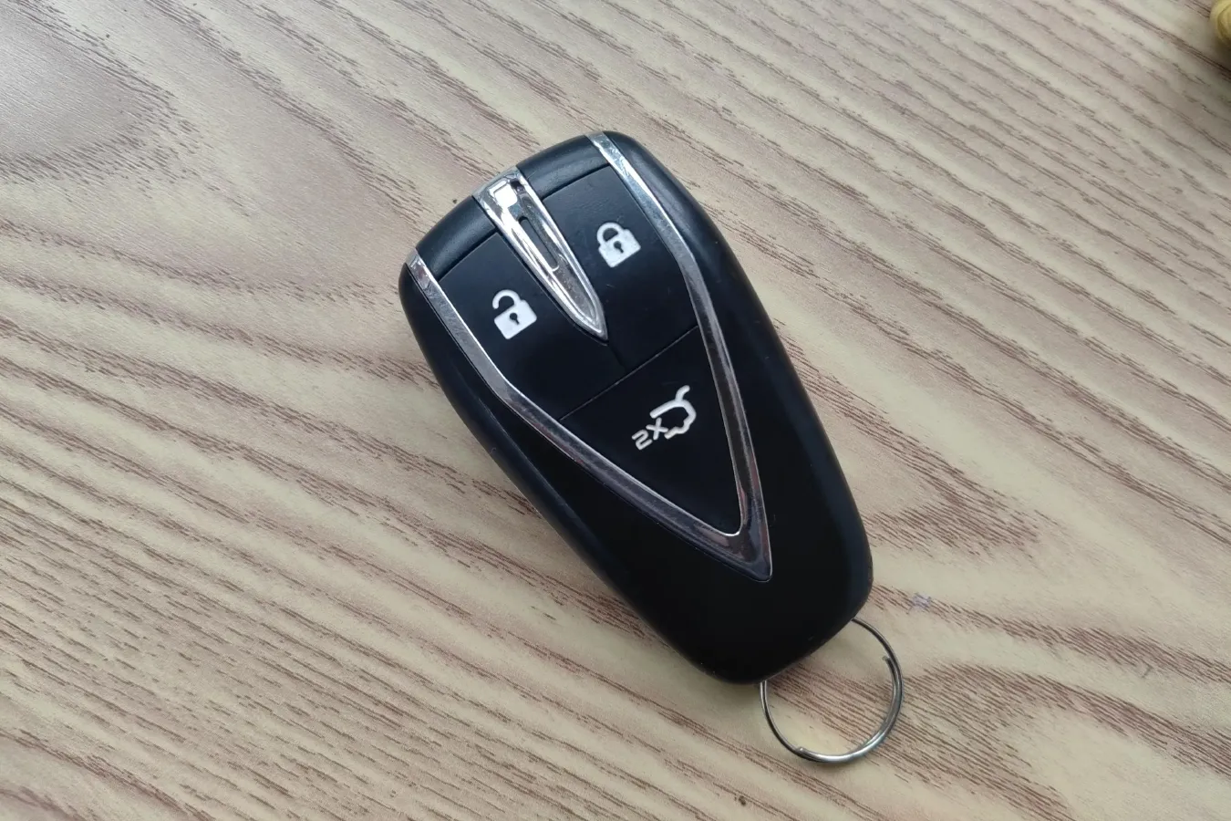 2022 ChangAn UNI-T 1.5T 188HP L4 7DCT,autocango,china used car exporter,china ev exporter,chinese used car exporter,chinese used ev exporter