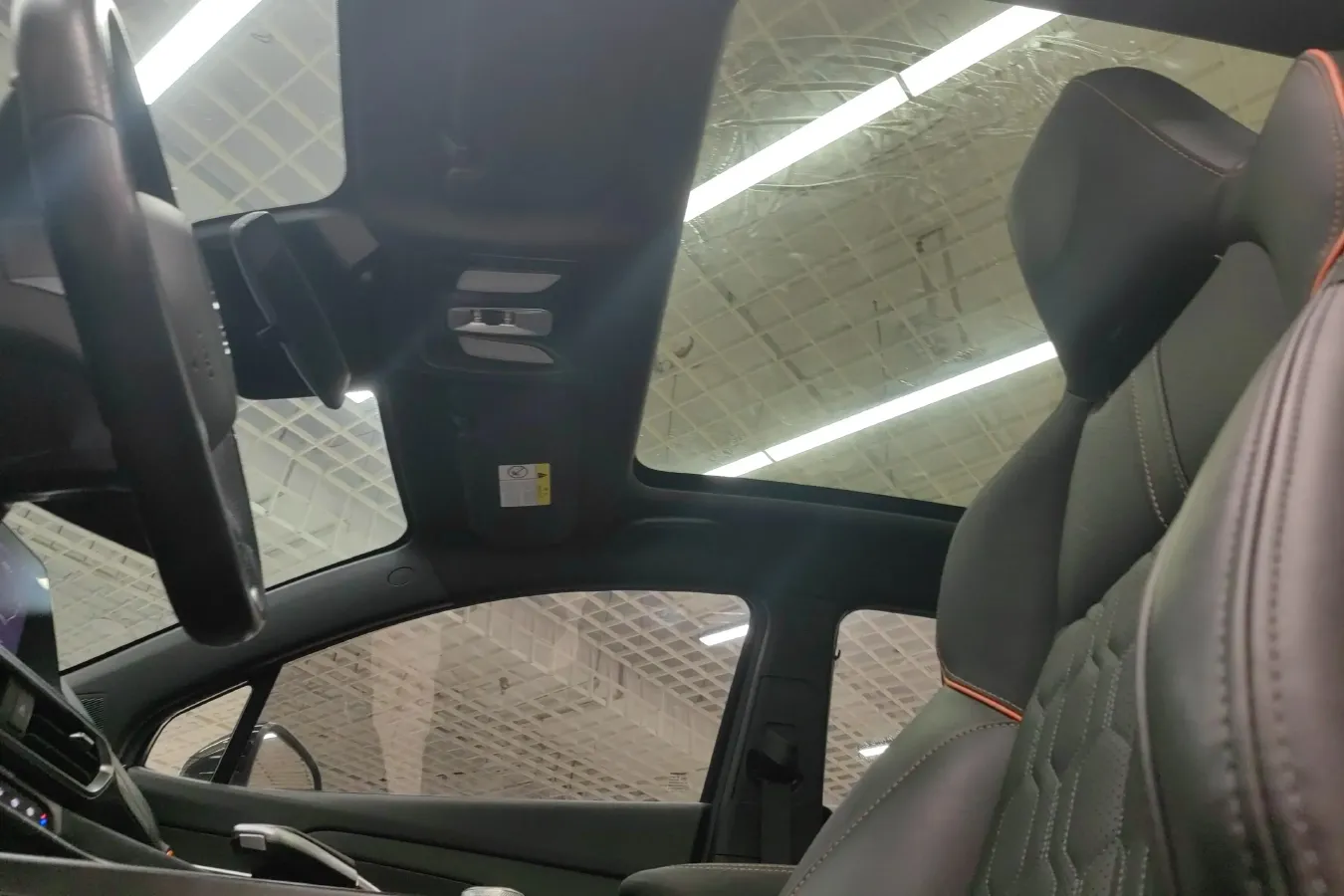 2022 ChangAn UNI-T 1.5T 188HP L4 7DCT,autocango,china used car exporter,china ev exporter,chinese used car exporter,chinese used ev exporter