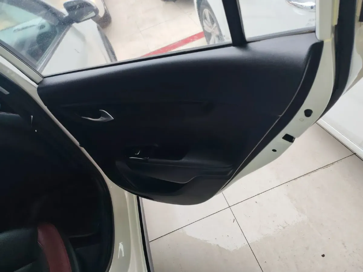 2017 Kia KX Cross 1.4L 100HP L4 6AT,autocango,china used car exporter,china ev exporter,chinese used car exporter,chinese used ev exporter