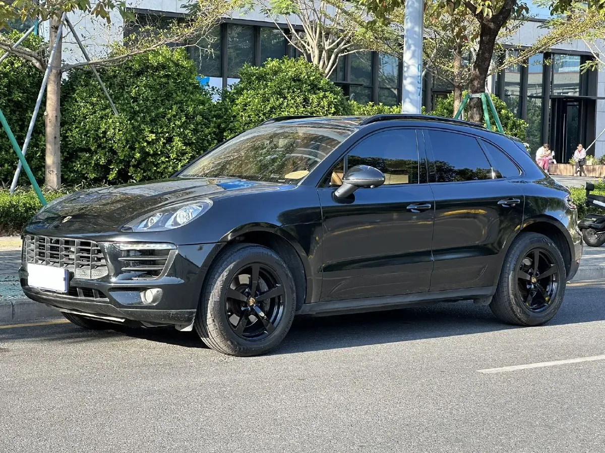 2014 Porsche Macan 2.0T 237HP L4 7DCT