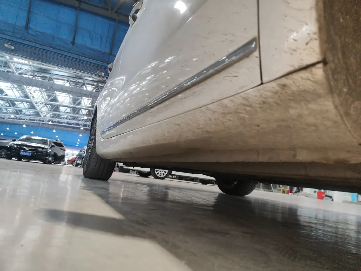 2015 Qoros 3 1.6T 156HP L4 6DCT,autocango,china used car exporter,china ev exporter,chinese used car exporter,chinese used ev exporter