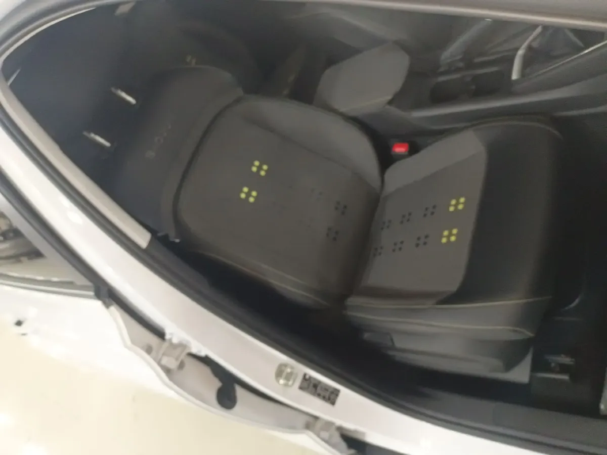 2019 BaoJun RM-5 1.5T 147HP L4 6MT,autocango,china used car exporter,china ev exporter,chinese used car exporter,chinese used ev exporter