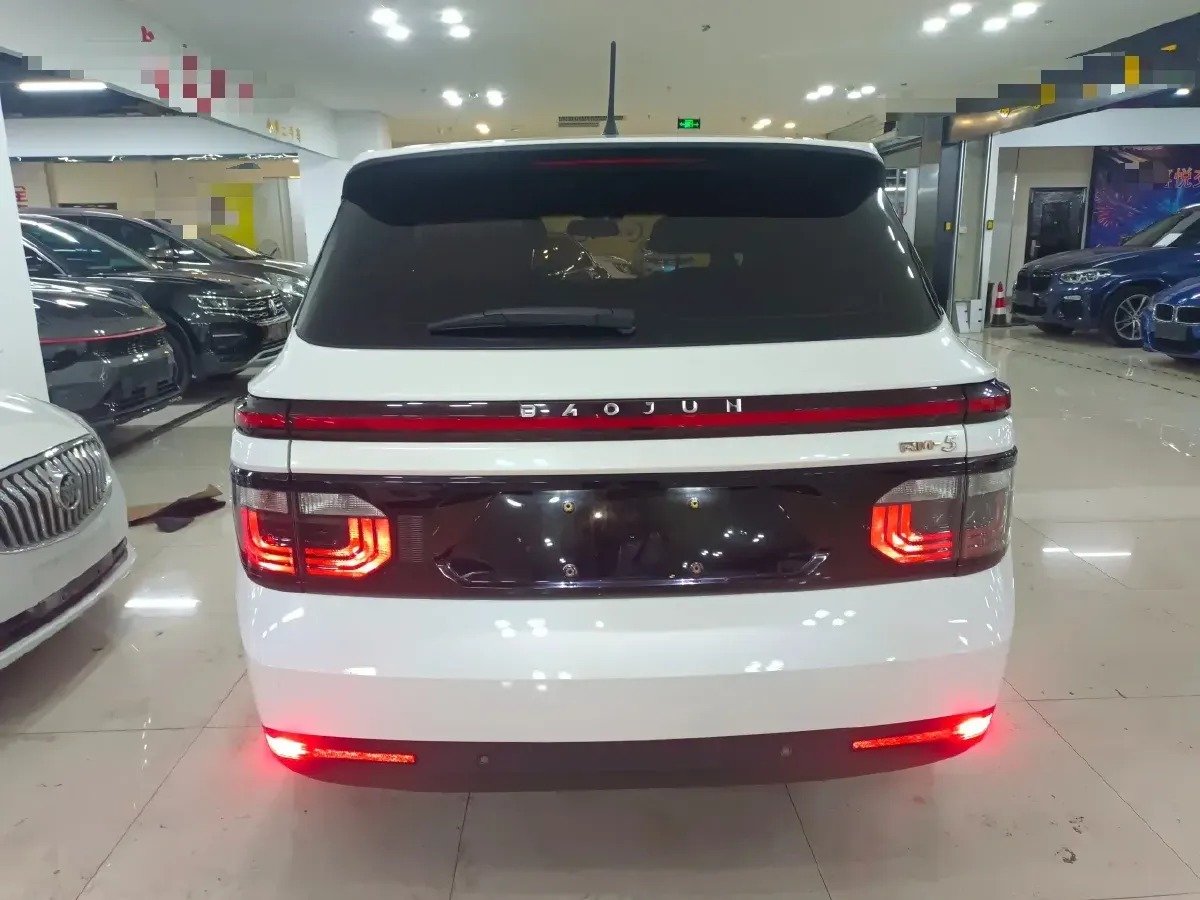 2019 BaoJun RM-5 1.5T 147HP L4 6MT,autocango,china used car exporter,china ev exporter,chinese used car exporter,chinese used ev exporter