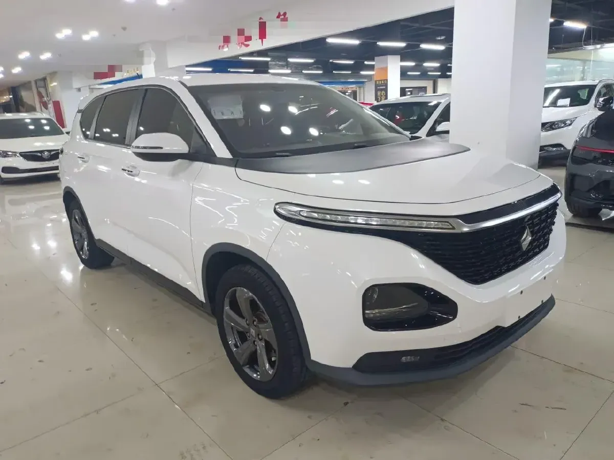 2019 BaoJun RM-5 1.5T 147HP L4 6MT,autocango,china used car exporter,china ev exporter,chinese used car exporter,chinese used ev exporter
