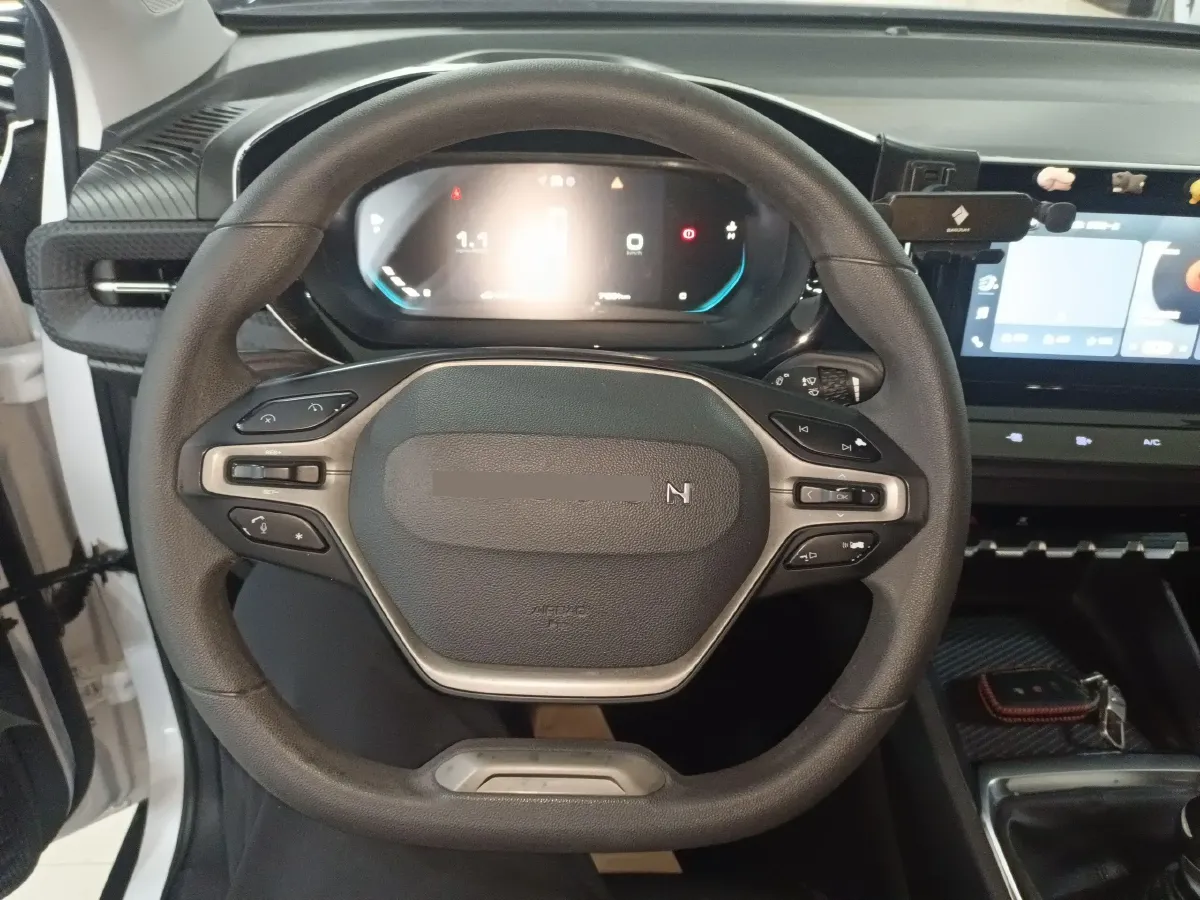 2019 BaoJun RM-5 1.5T 147HP L4 6MT,autocango,china used car exporter,china ev exporter,chinese used car exporter,chinese used ev exporter