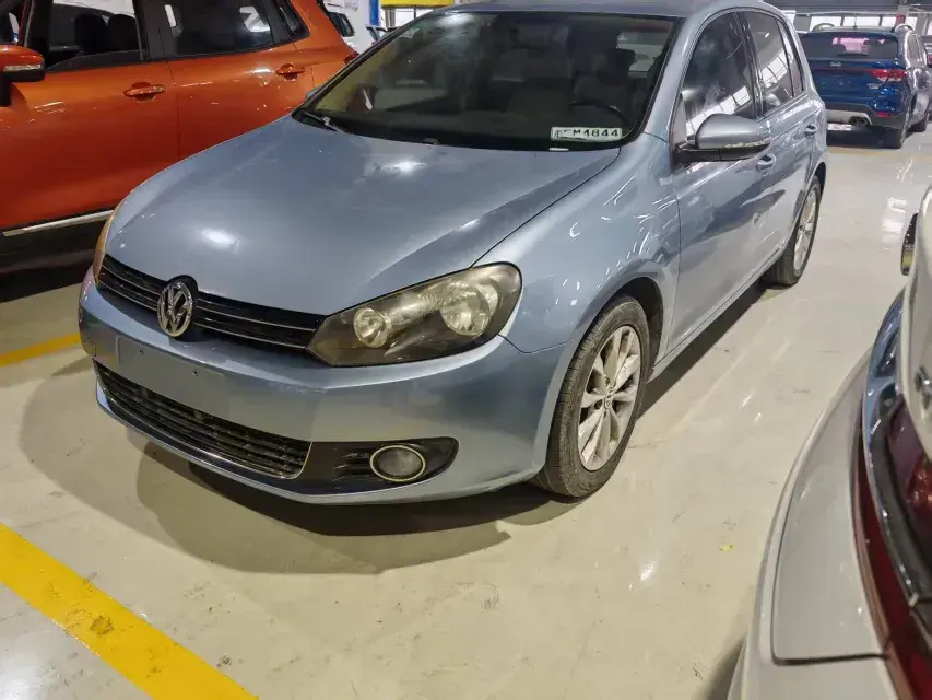 2012 Volkswagen Golf 1.6L 105HP L4 6AT