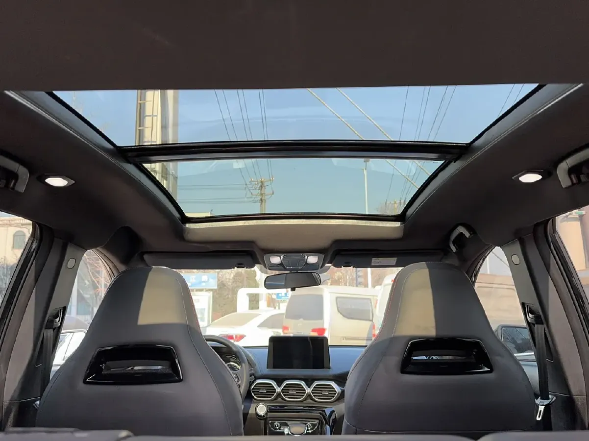 2020 HaiMa 8S 1.6T 195HP L4 6AT,autocango,china used car exporter,china ev exporter,chinese used car exporter,chinese used ev exporter