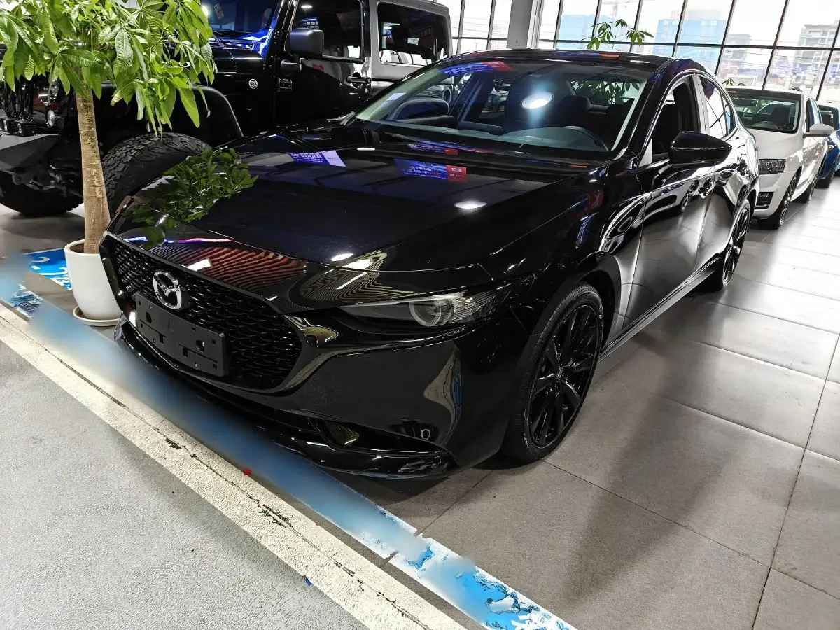 2021 Mazda 3 Axela 2.0L 158HP L4 6AT