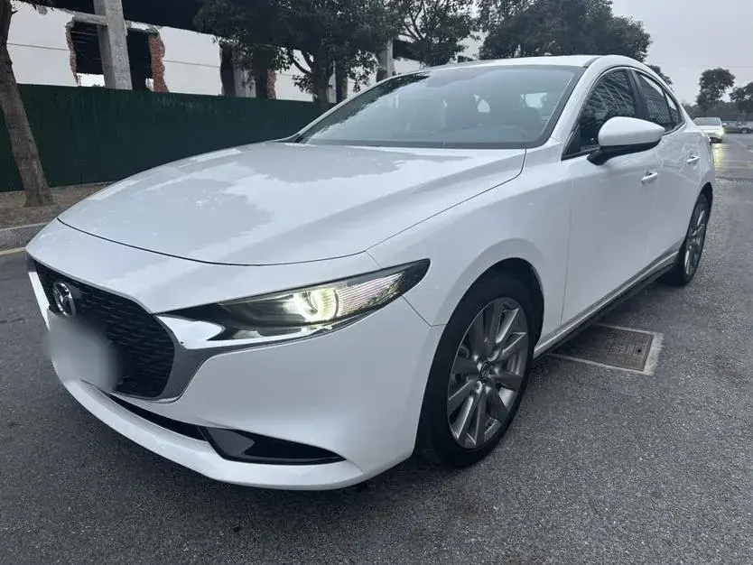 2021 Mazda 3 Axela 2.0L 158HP L4 6AT