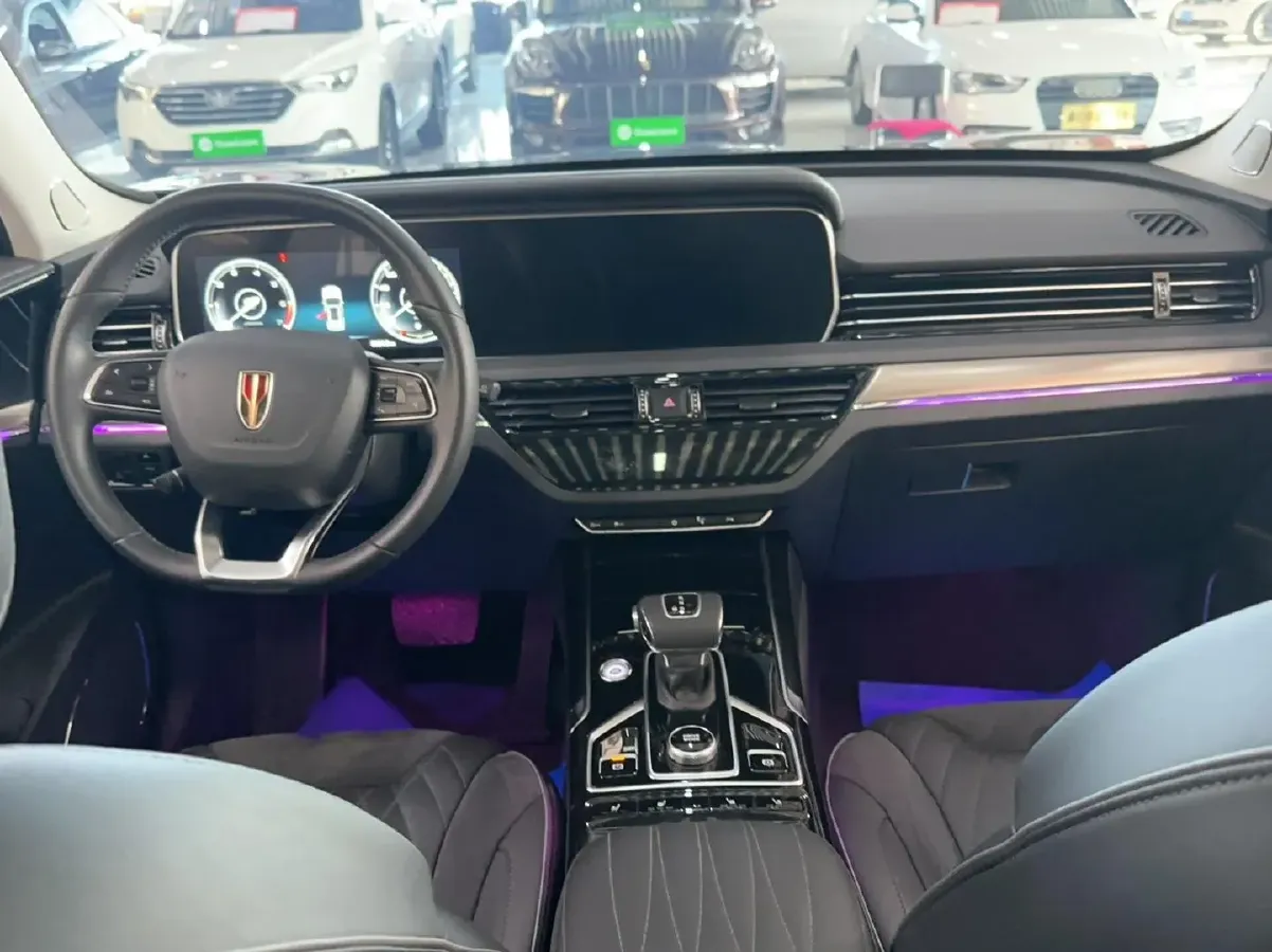 2022 HongQi HS5 2.0T 224HP L4 6AT,autocango,china used car exporter,china ev exporter,chinese used car exporter,chinese used ev exporter