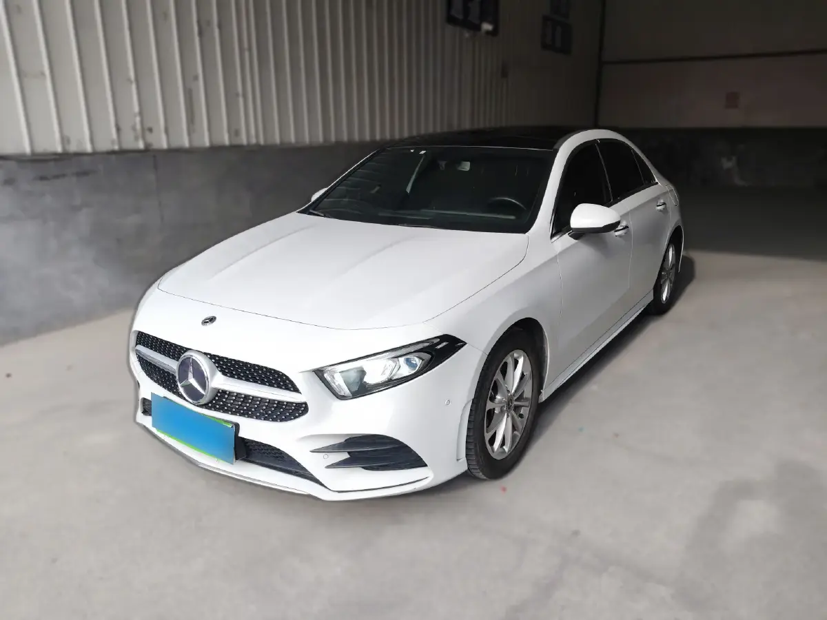 2020 Mercedes-Benz A Class 1.3T 163HP L4 7DCT
