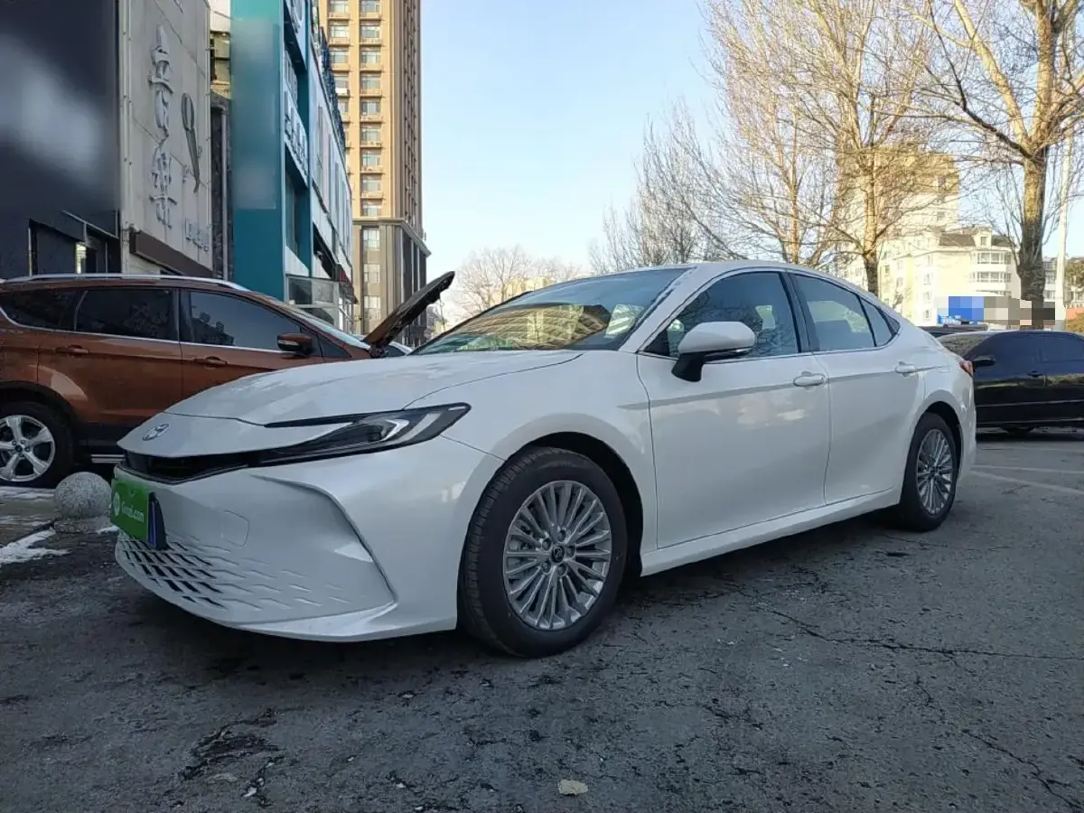 2024 Toyota Camry 2.0L 173HP L4 CVT