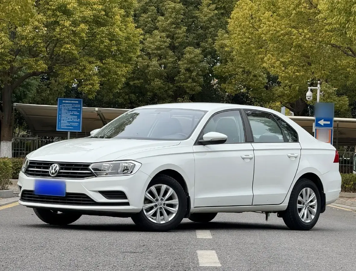 2018 Volkswagen Bora 1.5L 110HP L4 5MT