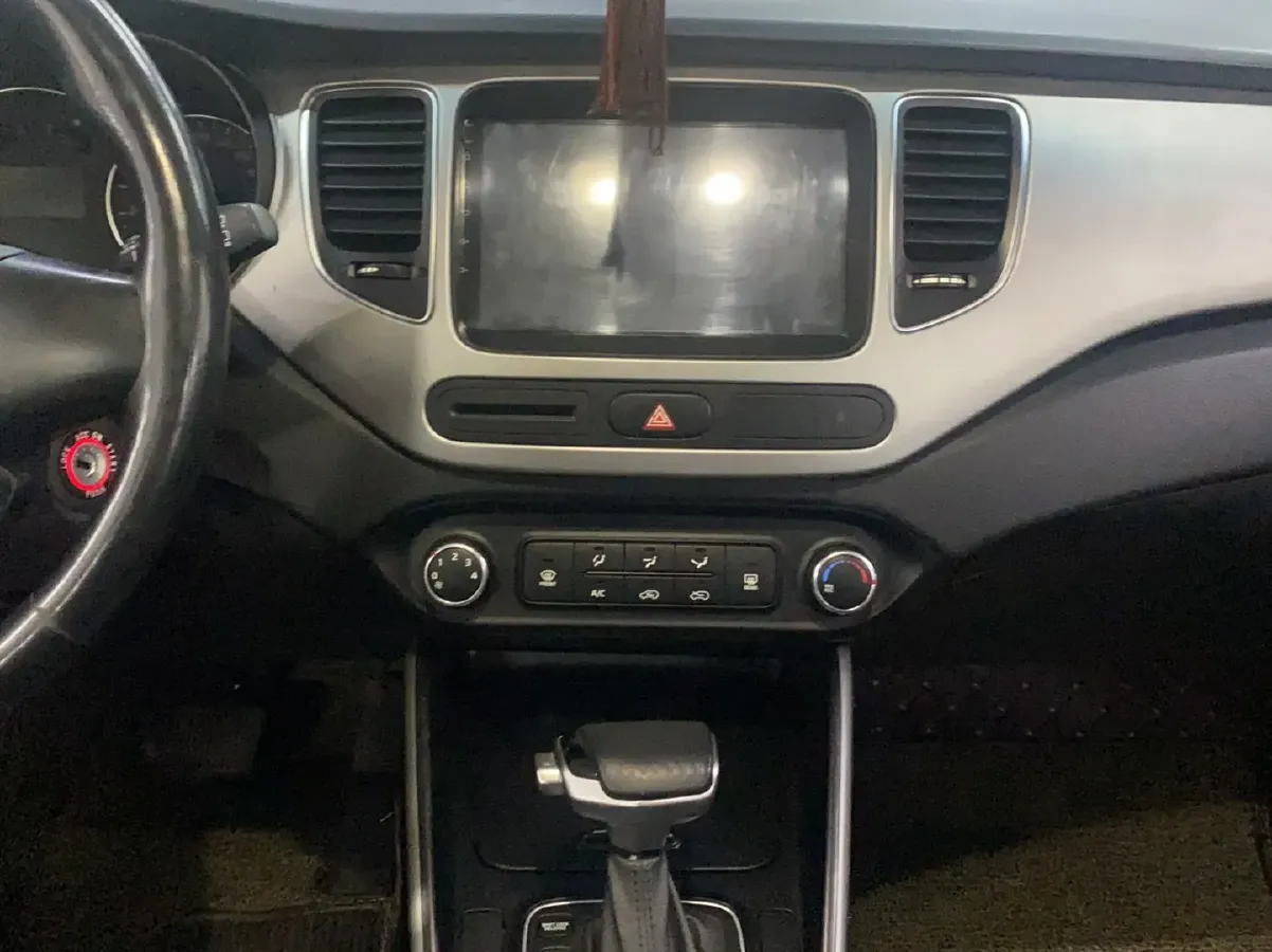 2013 Kia Carens 2.0L 152HP L4 6AT,autocango,china used car exporter,china ev exporter,chinese used car exporter,chinese used ev exporter