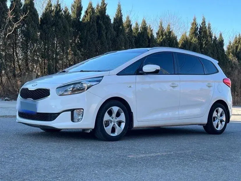 2013 Kia Carens 2.0L 152HP L4 6AT