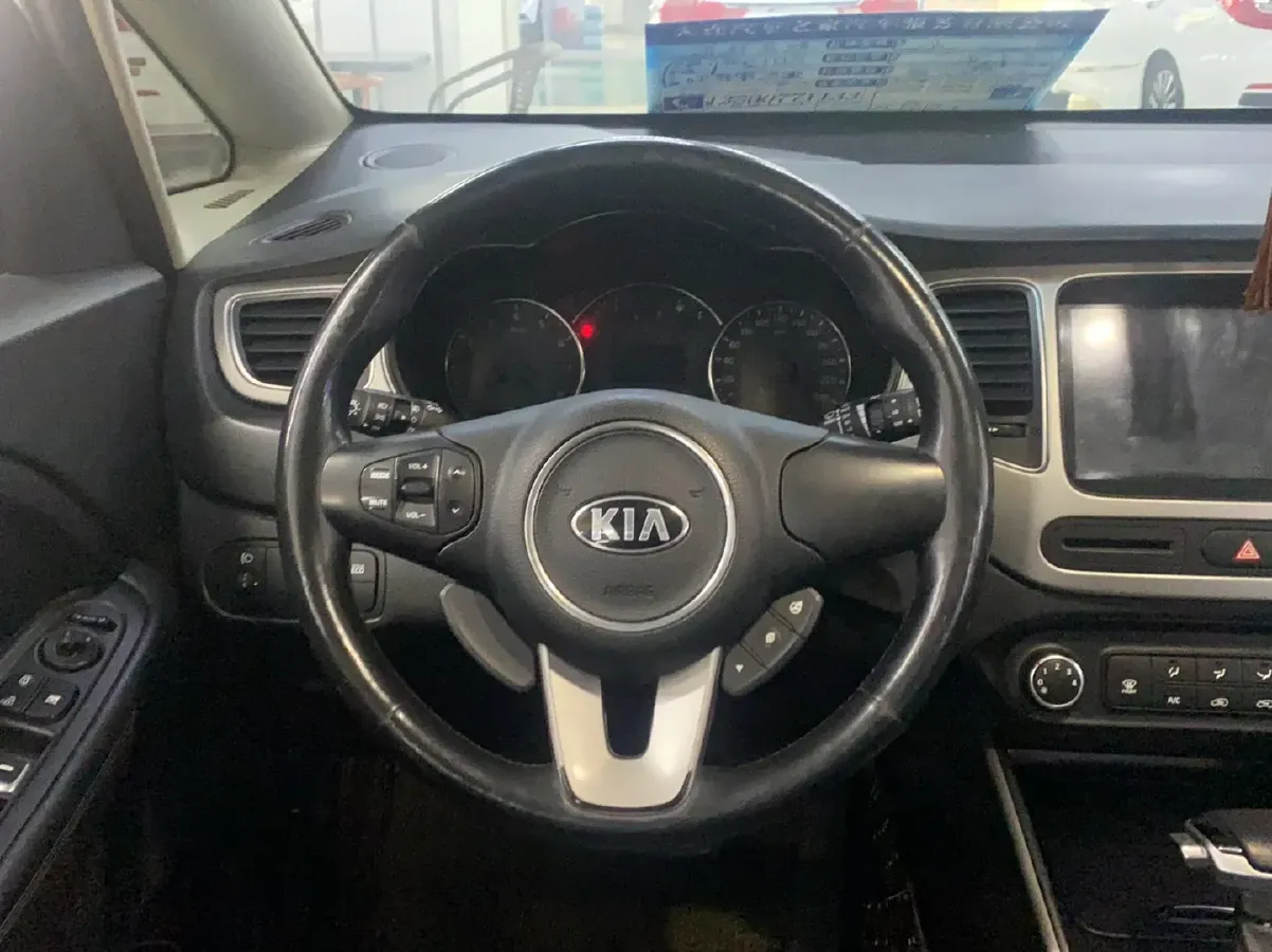 2013 Kia Carens 2.0L 152HP L4 6AT,autocango,china used car exporter,china ev exporter,chinese used car exporter,chinese used ev exporter