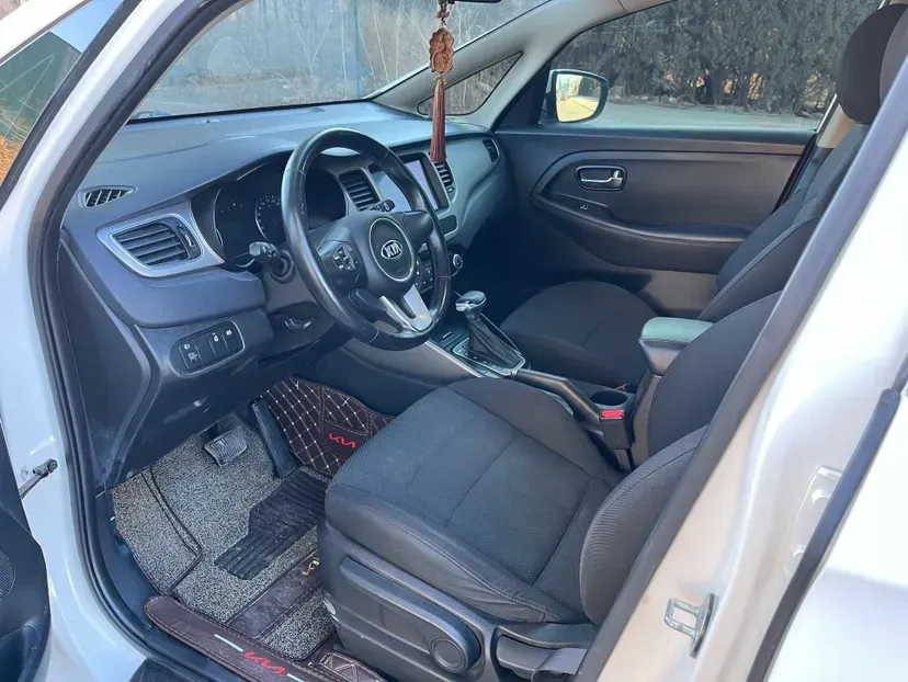 2013 Kia Carens 2.0L 152HP L4 6AT,autocango,china used car exporter,china ev exporter,chinese used car exporter,chinese used ev exporter