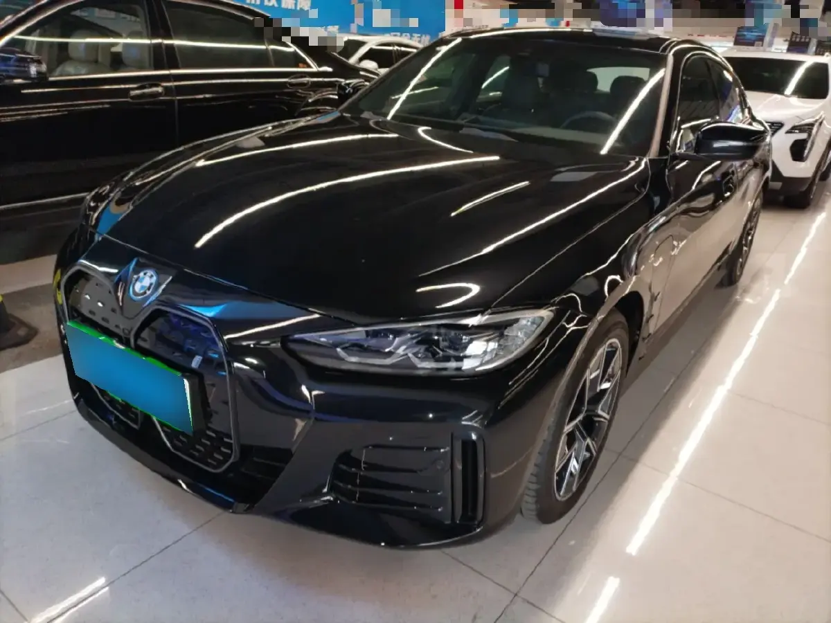 2022 BMW i4 BEV 83.9KWH