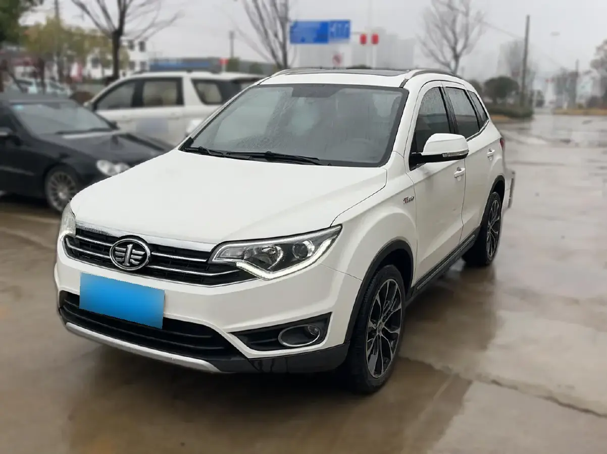 2017 FAW Senia R7 1.5T 150HP L4 5MT