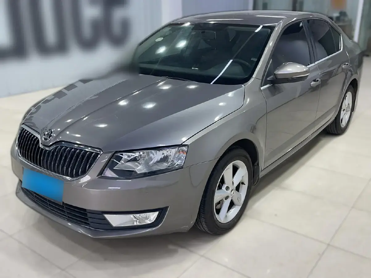 2015 Skoda Octavia 1.6L 110HP L4 5MT