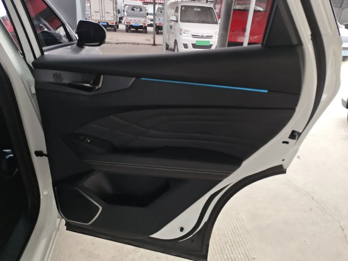 2023 KaiYi KunLun 1.6T 197HP L4 7DCT,autocango,china used car exporter,china ev exporter,chinese used car exporter,chinese used ev exporter