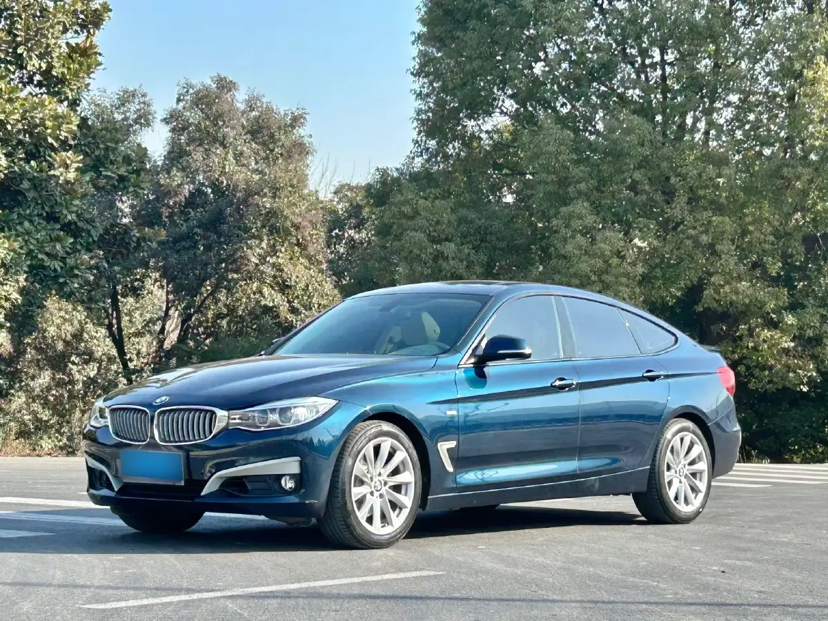 2013 BMW 3 Series GT 2.0T 245HP L4 8AT