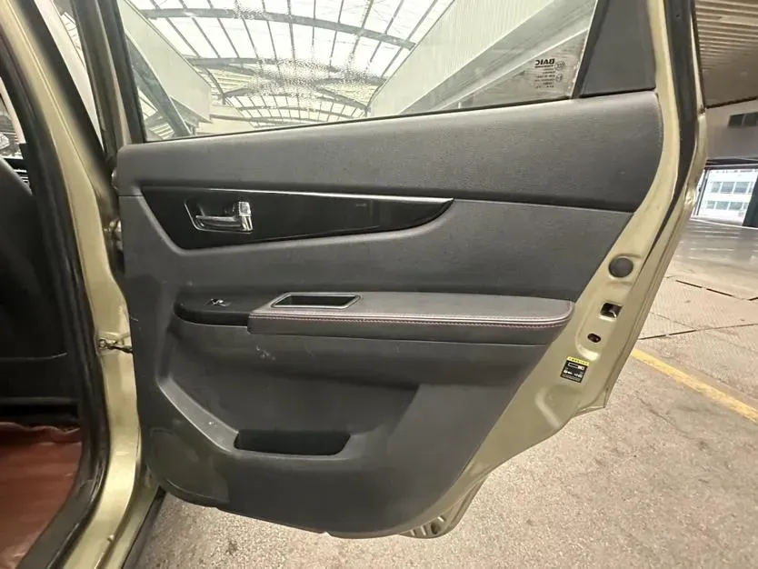 2015 BAIC Hyosow S3 1.5L 113HP L4 5MT,autocango,china used car exporter,china ev exporter,chinese used car exporter,chinese used ev exporter