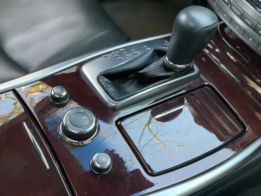 2013 Infiniti Q70 2.5L 235HP V6 7AT,autocango,china used car exporter,china ev exporter,chinese used car exporter,chinese used ev exporter