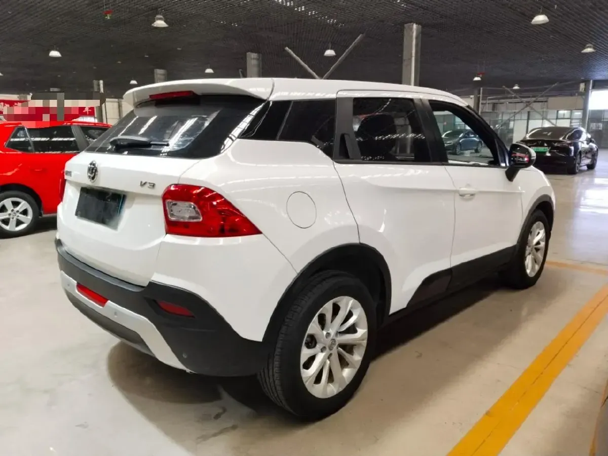 2015 Brilliance Auto V3 1.5L 112HP L4 5MT,autocango,china used car exporter,china ev exporter,chinese used car exporter,chinese used ev exporter