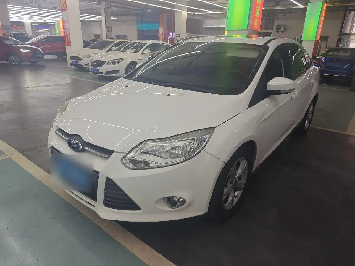 2012 Ford Focus 1.6L 125HP L4 6DCT