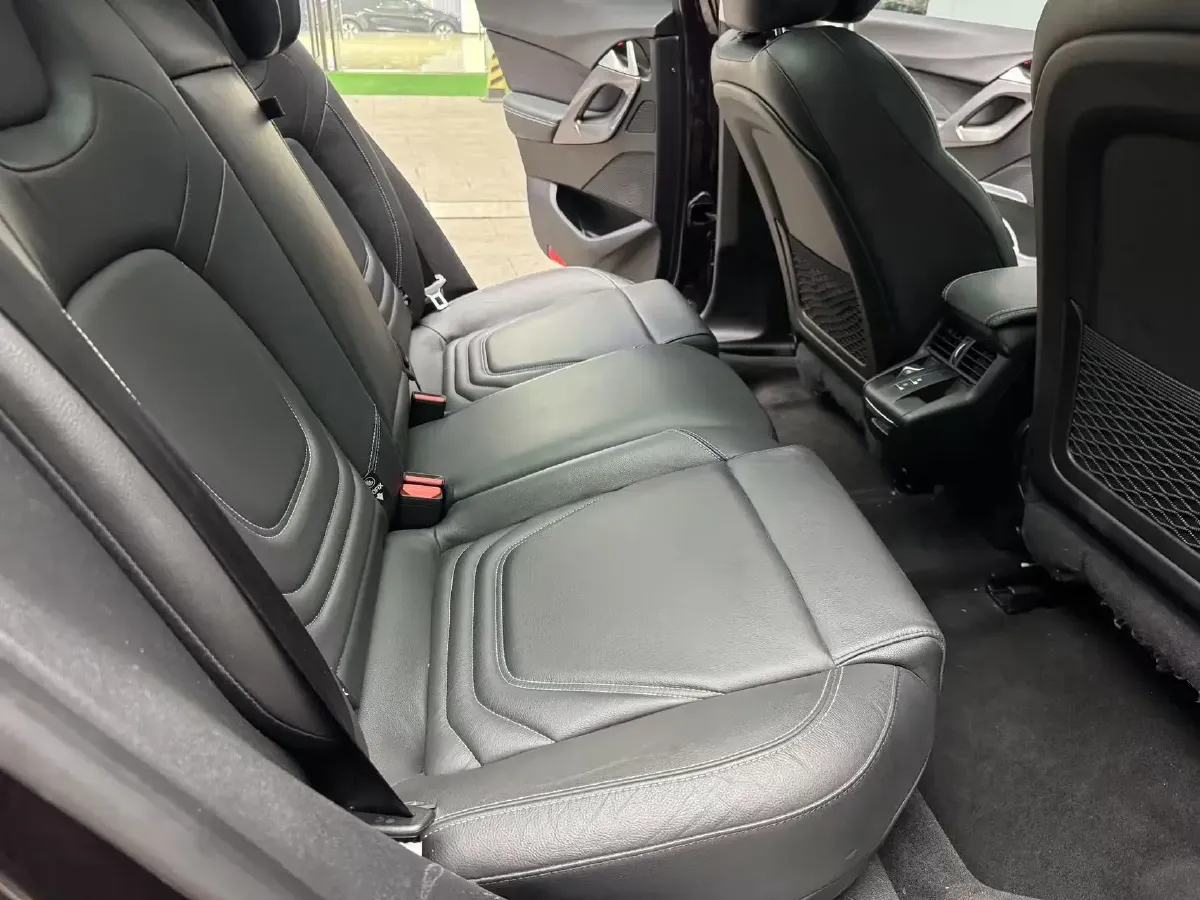 2015 DS 5 1.8T 204HP L4 6AT,autocango,china used car exporter,china ev exporter,chinese used car exporter,chinese used ev exporter