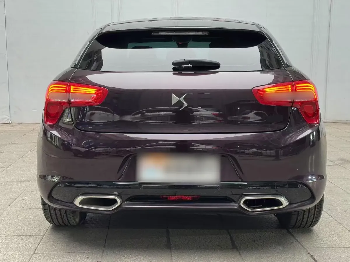 2015 DS 5 1.8T 204HP L4 6AT,autocango,china used car exporter,china ev exporter,chinese used car exporter,chinese used ev exporter