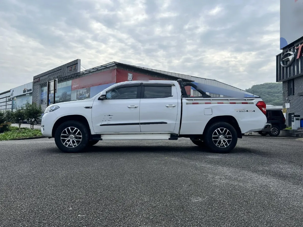 2017 Foday Lion F22 1.9T 150HP L4 6MT,autocango,china used car exporter,china ev exporter,chinese used car exporter,chinese used ev exporter