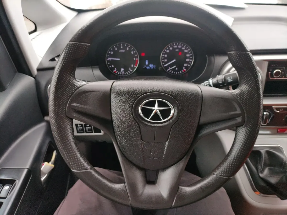 2015 JAC Refine M3 1.6L 120HP L4 5MT,autocango,china used car exporter,china ev exporter,chinese used car exporter,chinese used ev exporter