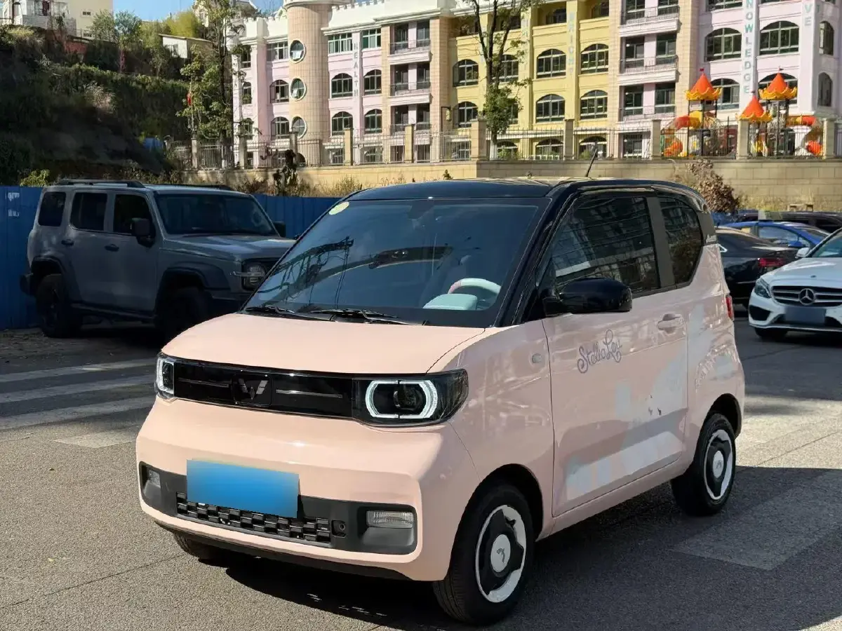 2022 WuLing HongGuang MINI EV BEV 13.9KWH