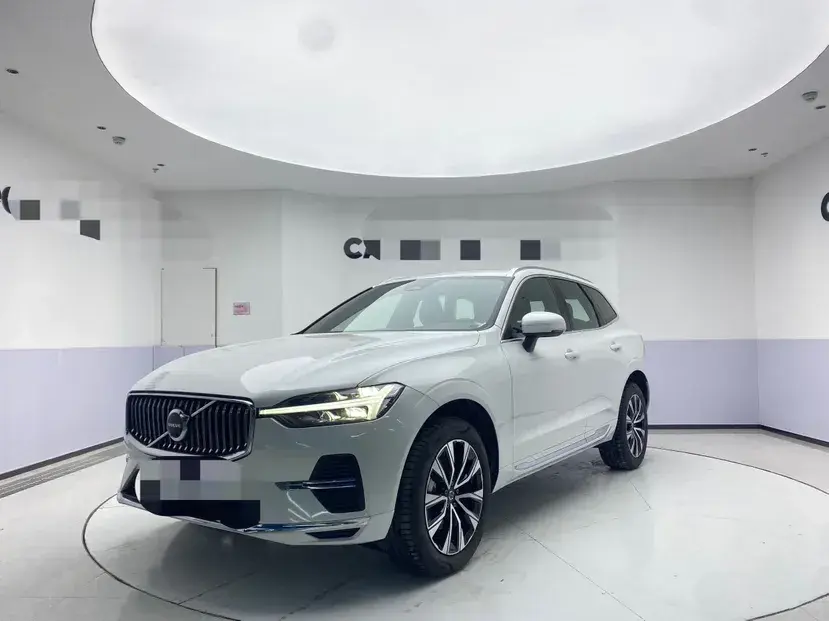 2024 Volvo XC60 2.0T 250HP L4 8AT