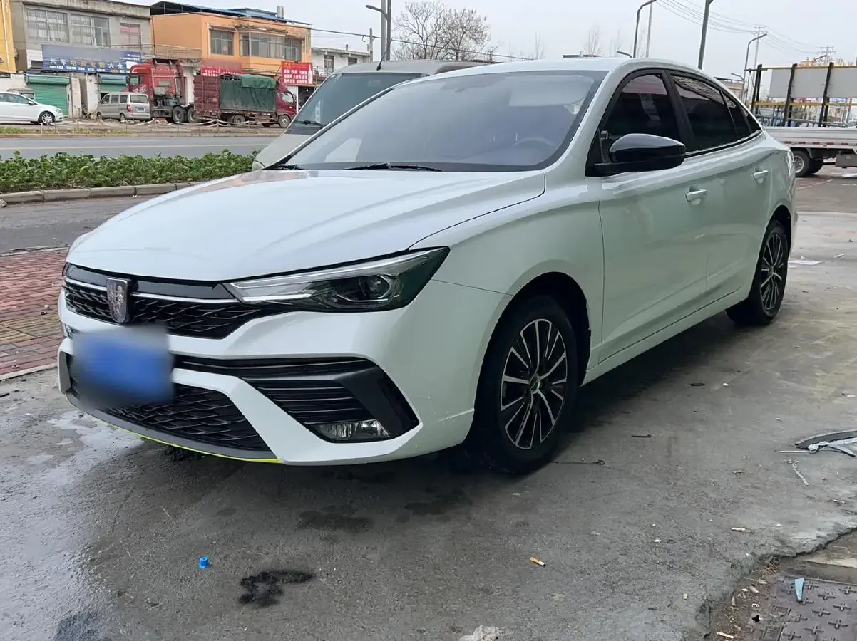 2021 Roewe i5 1.5L 120HP L4 CVT