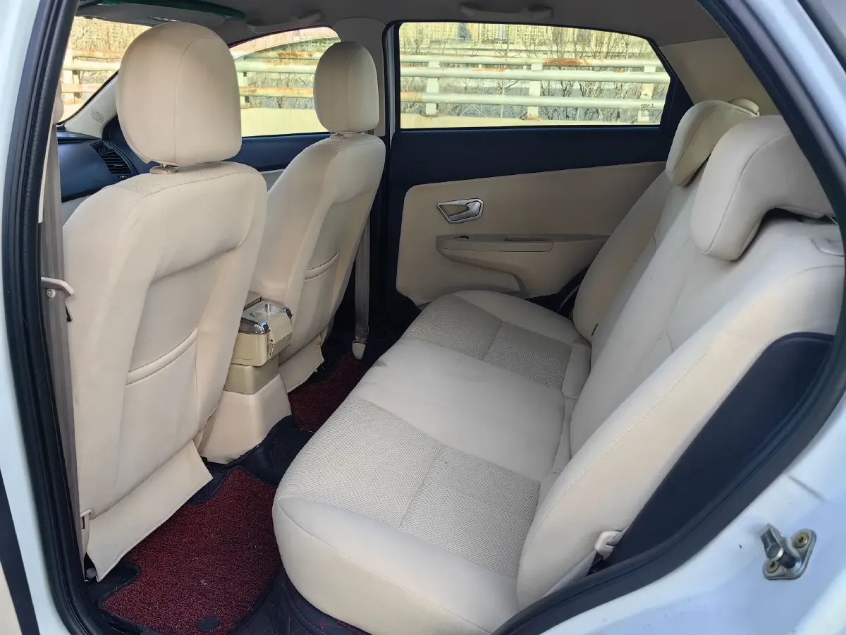 2015 Chery Fulwin 2 1.5L 109HP L4 5MT,autocango,china used car exporter,china ev exporter,chinese used car exporter,chinese used ev exporter