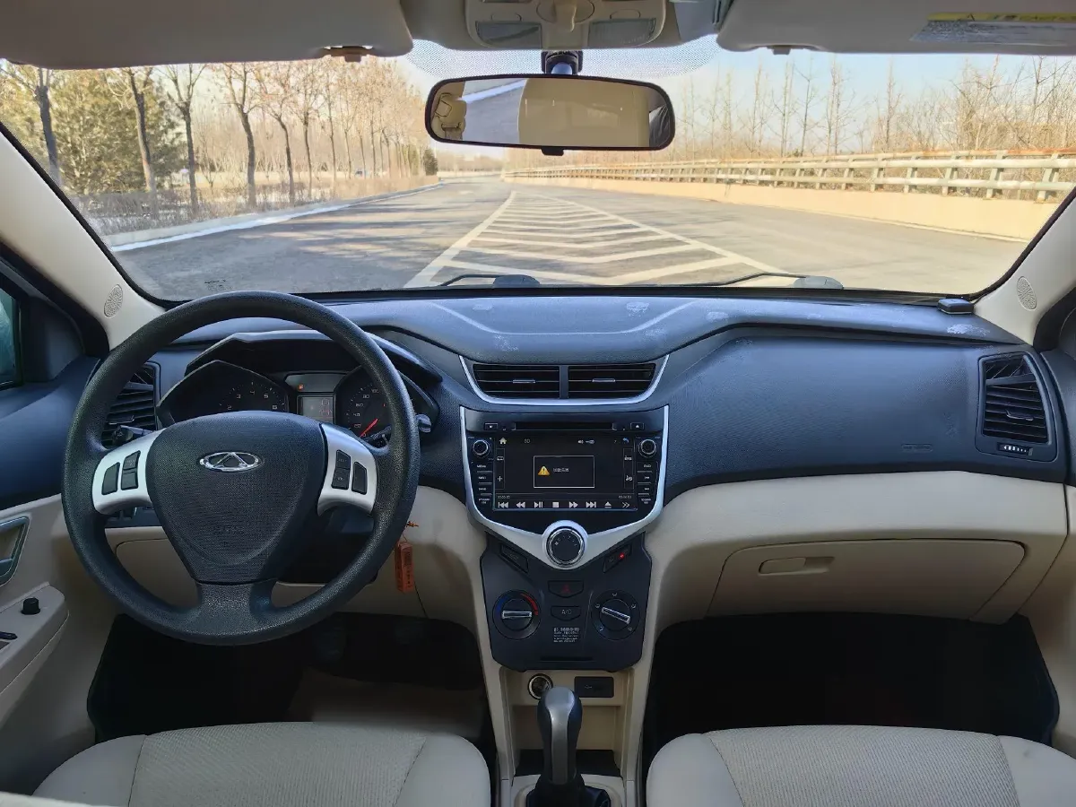 2015 Chery Fulwin 2 1.5L 109HP L4 5MT,autocango,china used car exporter,china ev exporter,chinese used car exporter,chinese used ev exporter