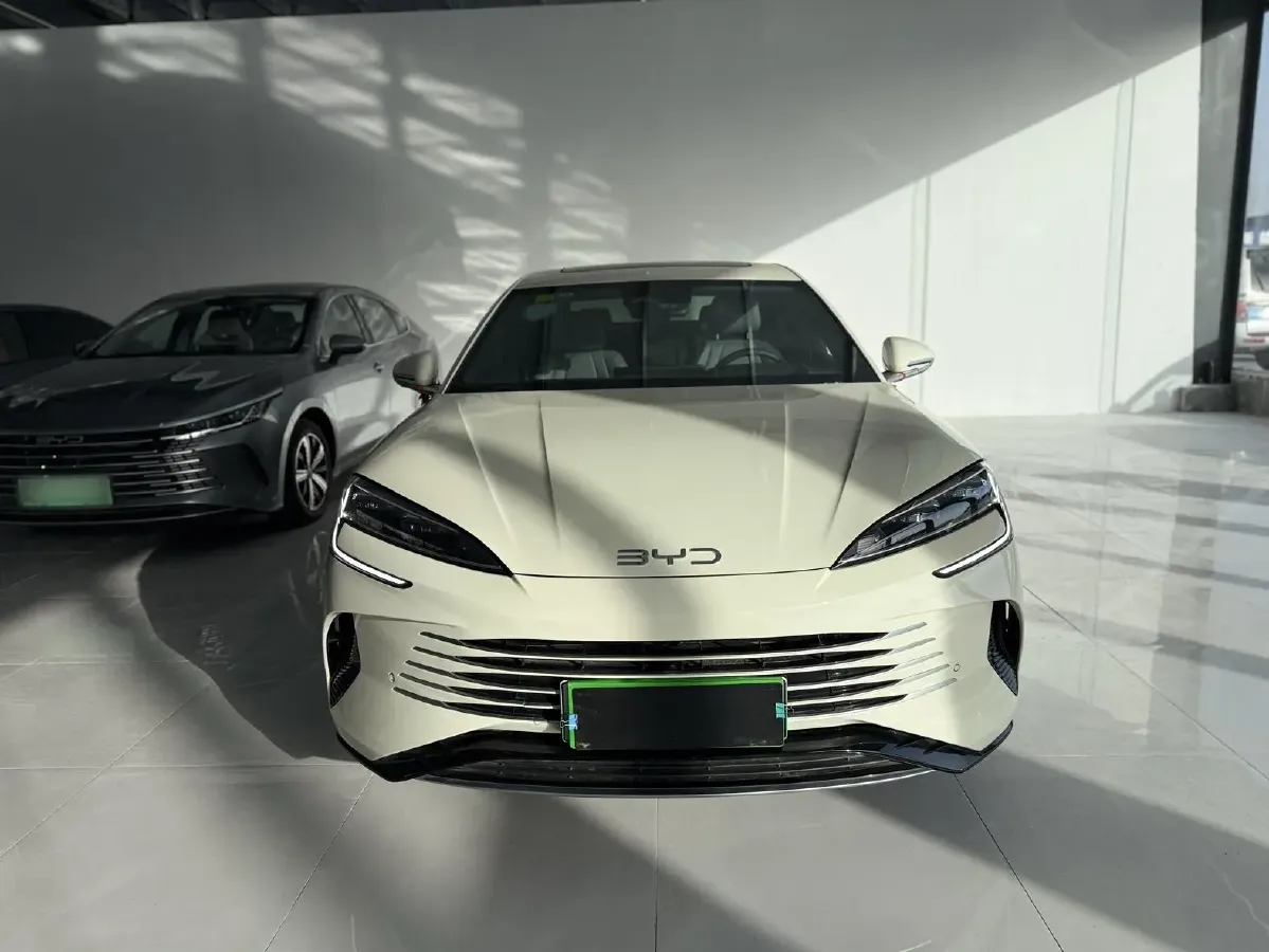 2025 BYD Seal07 DM-i 1.5L 101HP L4 E-CVT PHEV 17.6KWH,autocango,china used car exporter,china ev exporter,chinese used car exporter,chinese used ev exporter