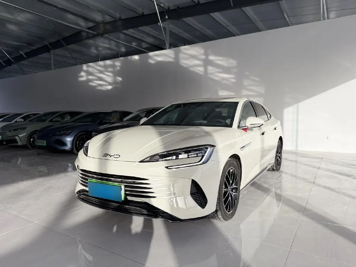 2025 BYD Seal07 DM-i 1.5L 101HP L4 E-CVT PHEV 17.6KWH