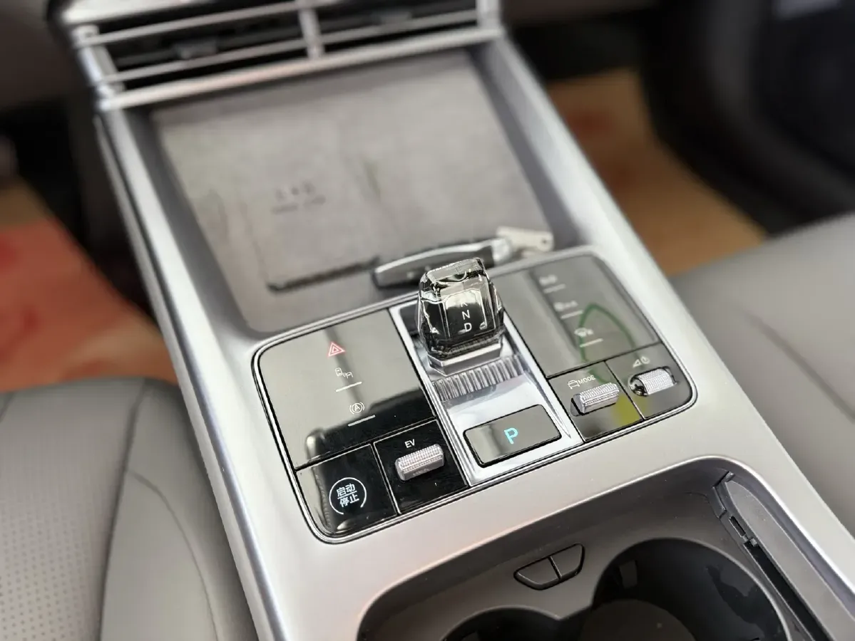 2025 BYD Seal07 DM-i 1.5L 101HP L4 E-CVT PHEV 17.6KWH,autocango,china used car exporter,china ev exporter,chinese used car exporter,chinese used ev exporter