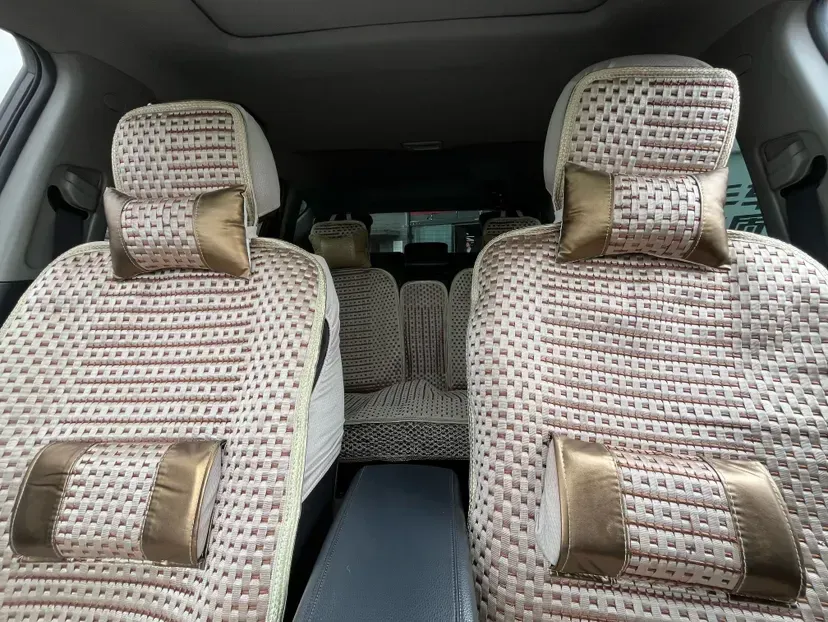 2013 Geely GX7 2.0L 141HP L4 5MT,autocango,china used car exporter,china ev exporter,chinese used car exporter,chinese used ev exporter