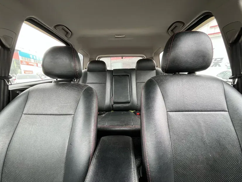 2013 DongFeng Forthing Joyear X5 1.6L 122HP L4 5MT,autocango,china used car exporter,china ev exporter,chinese used car exporter,chinese used ev exporter