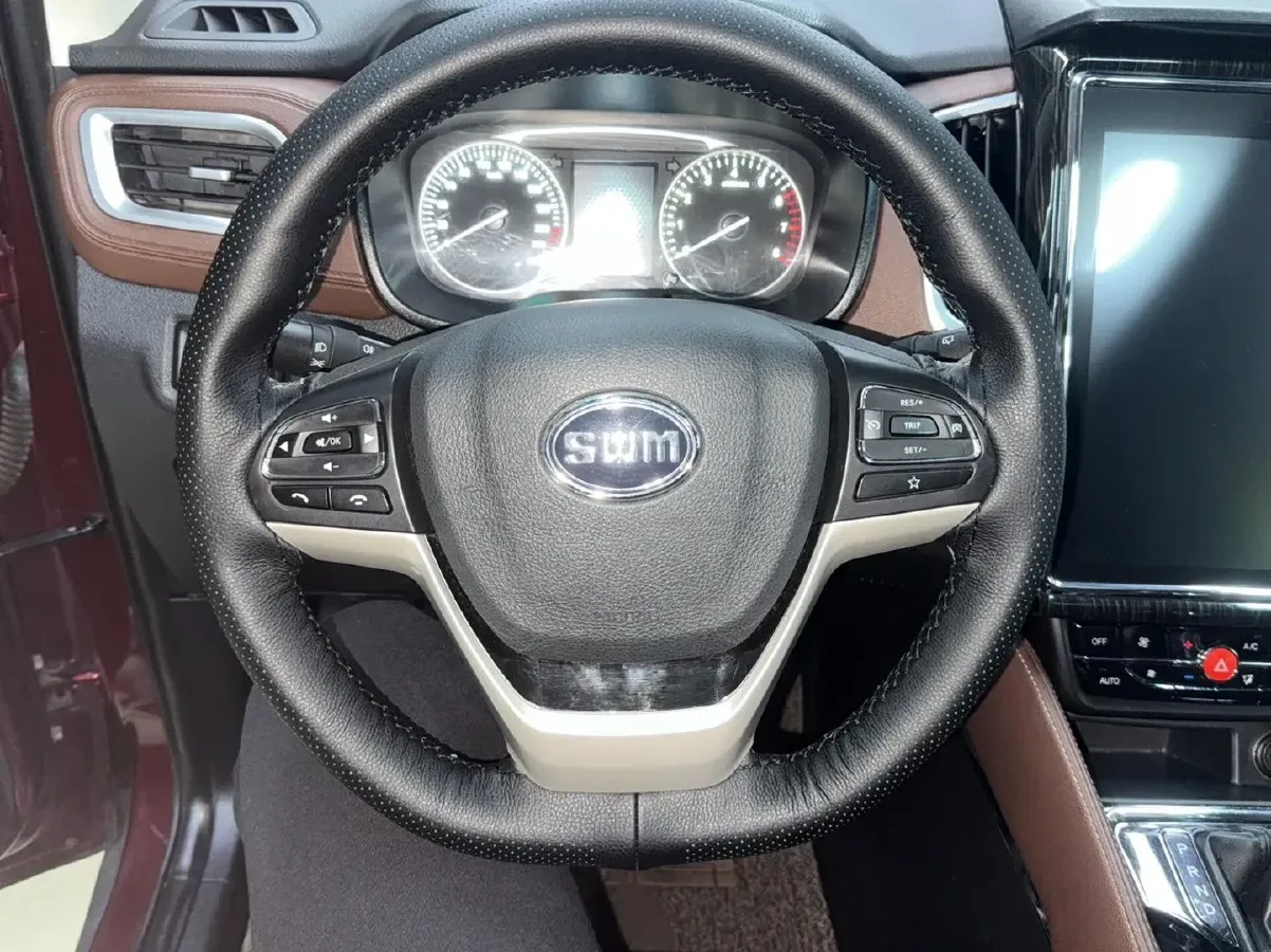 2017 SWM X7 1.5T 156HP L4 6AT,autocango,china used car exporter,china ev exporter,chinese used car exporter,chinese used ev exporter