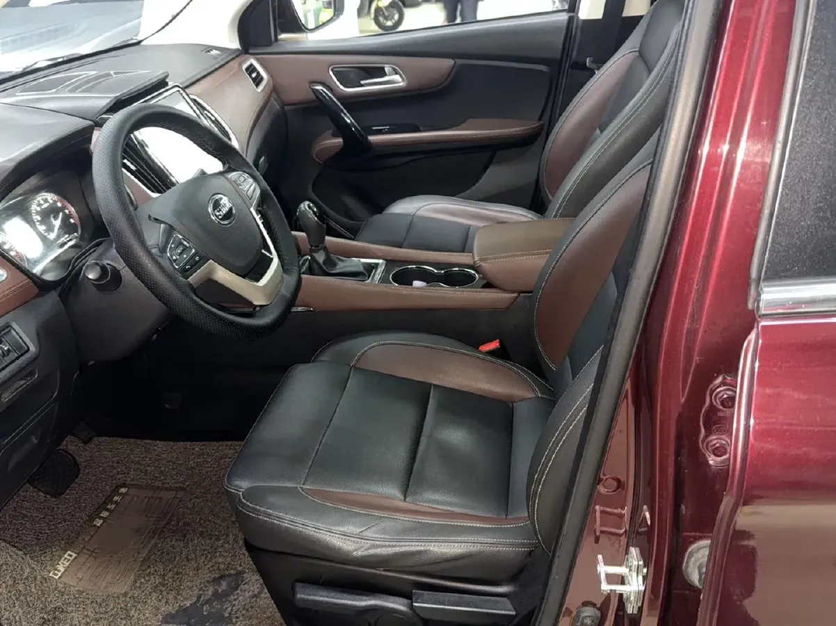 2017 SWM X7 1.5T 156HP L4 6AT,autocango,china used car exporter,china ev exporter,chinese used car exporter,chinese used ev exporter