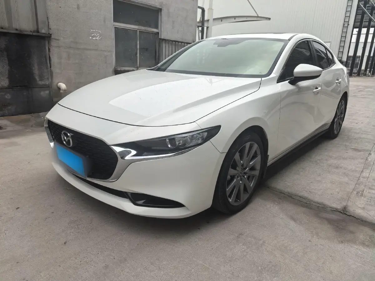 2021 Mazda 3 Axela 2.0L 158HP L4 6AT